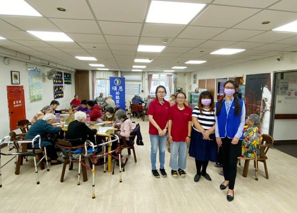 老五老 全員合照 聽力篩檢服務 老五老基金會